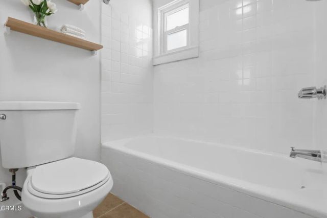 142 S Manhattan Place, Los Angeles, CA 90004