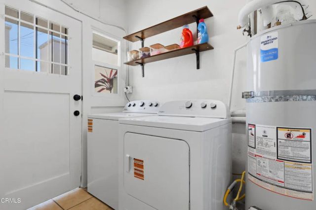 142 S Manhattan Place, Los Angeles, CA 90004