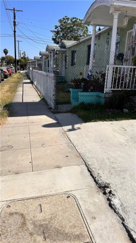 6114 Wall, Los Angeles, CA 90003