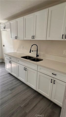 6114 Wall, Los Angeles, CA 90003