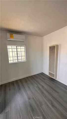 6114 Wall, Los Angeles, CA 90003