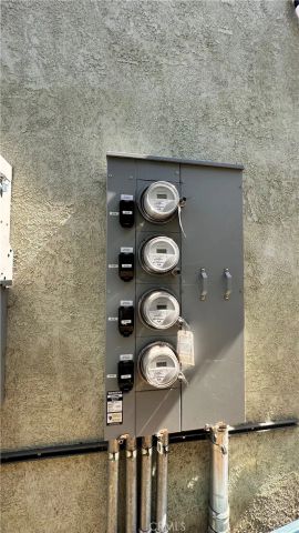 6114 Wall, Los Angeles, CA 90003