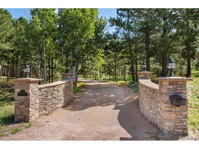 17075 Viscount Ct, Monument, CO 80132