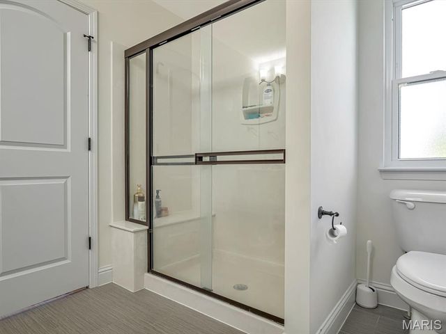 302 Fox Run Drive, Columbia, IL 62236