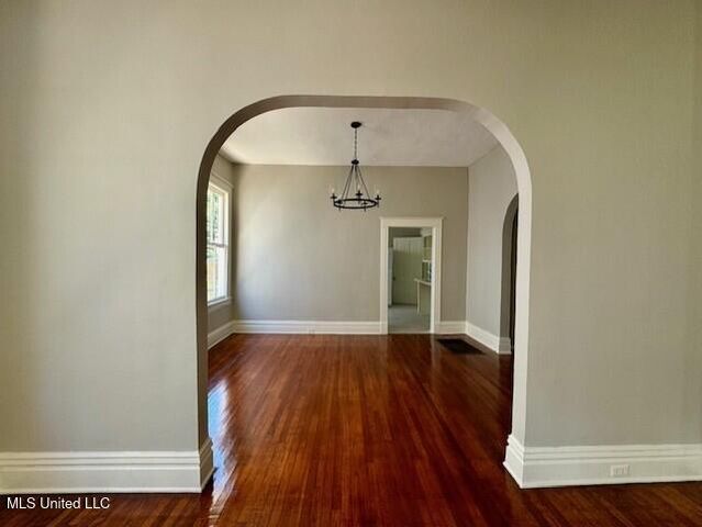 208 Arlington Avenue, Natchez, MS 39120