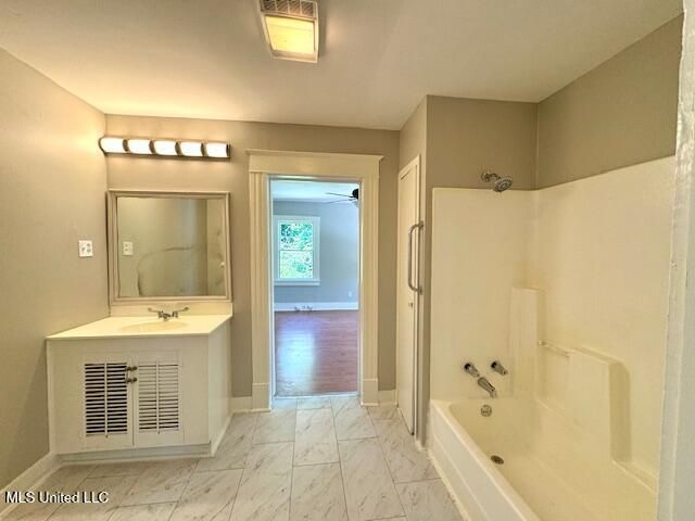 208 Arlington Avenue, Natchez, MS 39120