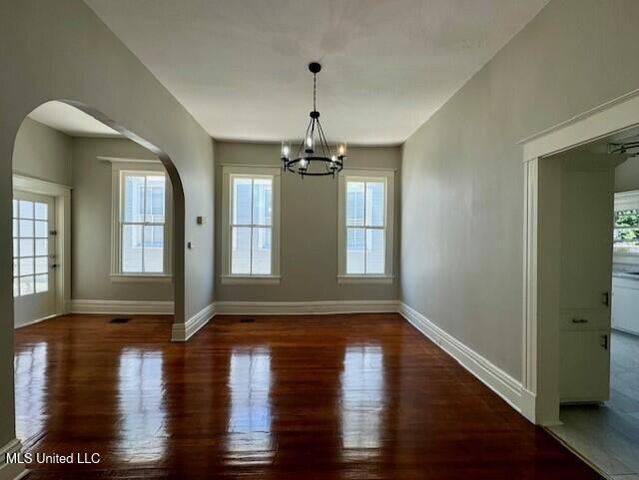 208 Arlington Avenue, Natchez, MS 39120
