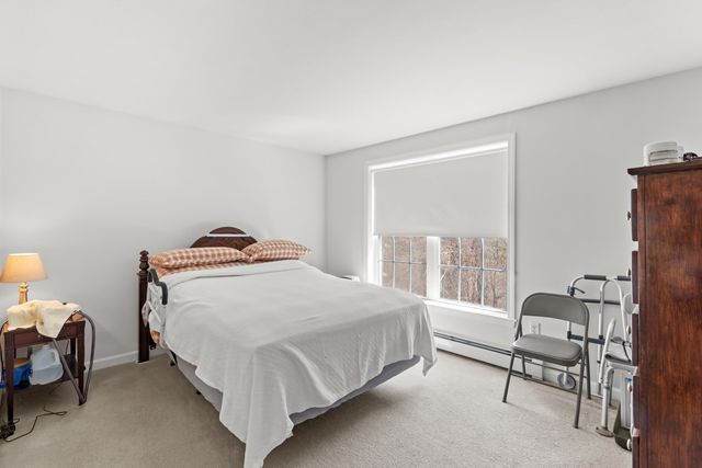 49 Chester Road, Derry, NH 03038