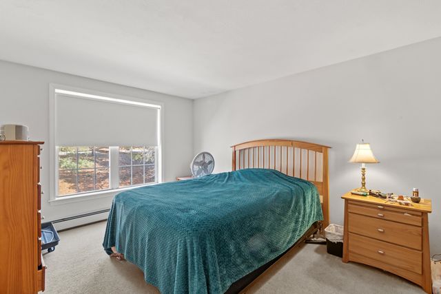 49 Chester Road, Derry, NH 03038