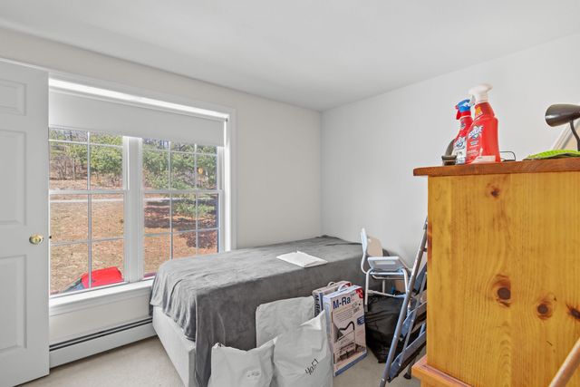 49 Chester Road, Derry, NH 03038