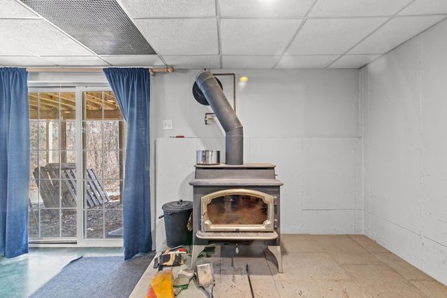 49 Chester Road, Derry, NH 03038