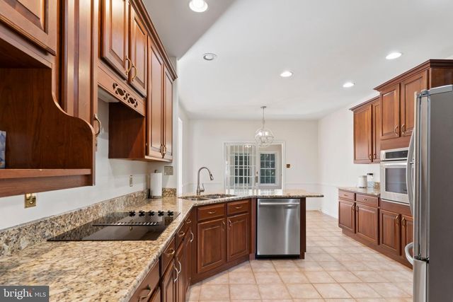 2202 BRUNSWICK AVENUE, Mechanicsburg, PA 17055