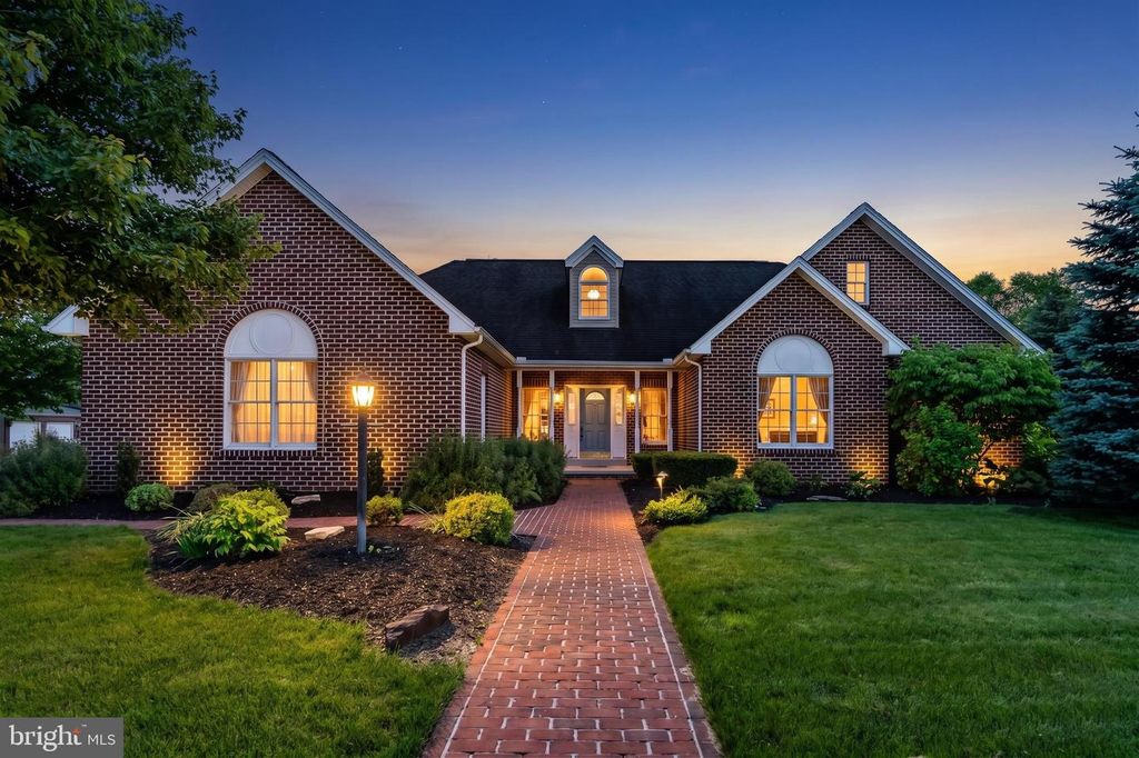 2202 BRUNSWICK AVENUE, Mechanicsburg, PA 17055