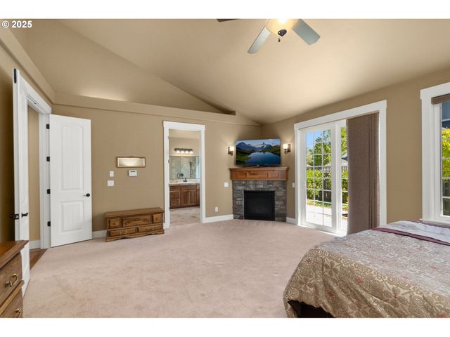 3906 TAYSIDE St S, Salem, OR 97301