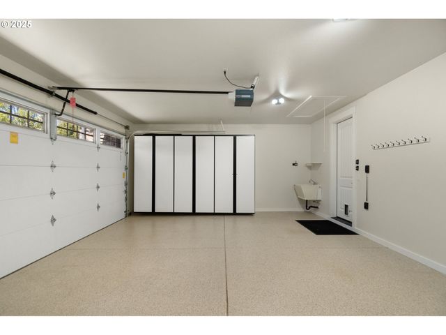 3906 TAYSIDE St S, Salem, OR 97301