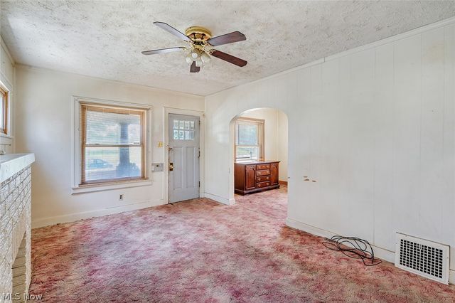 139 N Hazelwood Avenue, Youngstown, OH 44509