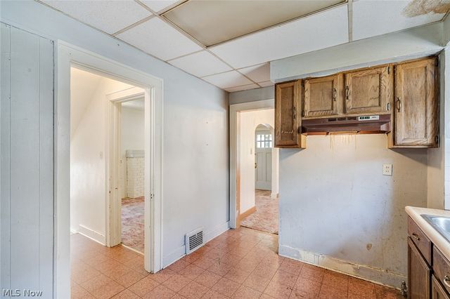 139 N Hazelwood Avenue, Youngstown, OH 44509
