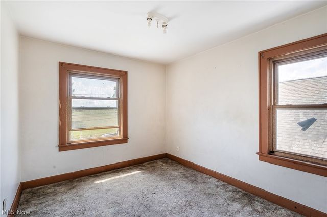 139 N Hazelwood Avenue, Youngstown, OH 44509