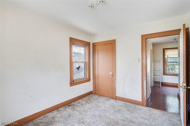 139 N Hazelwood Avenue, Youngstown, OH 44509