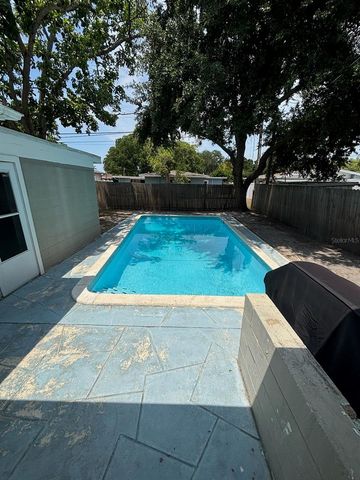 3260 56TH STREET N, St Petersburg, FL 33710