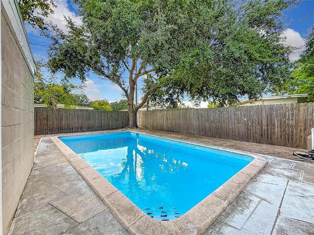 3260 56TH STREET N, St Petersburg, FL 33710