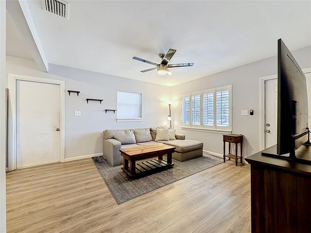 3260 56TH STREET N, St Petersburg, FL 33710