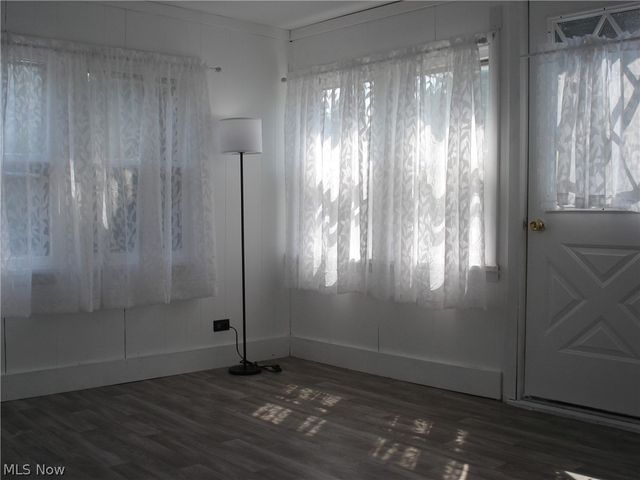852 S Broadway, Geneva, OH 44041