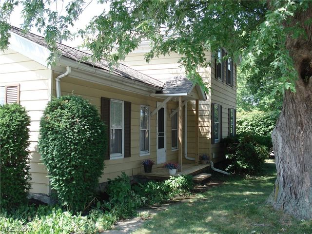852 S Broadway, Geneva, OH 44041