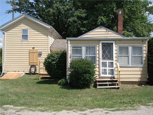 852 S Broadway, Geneva, OH 44041