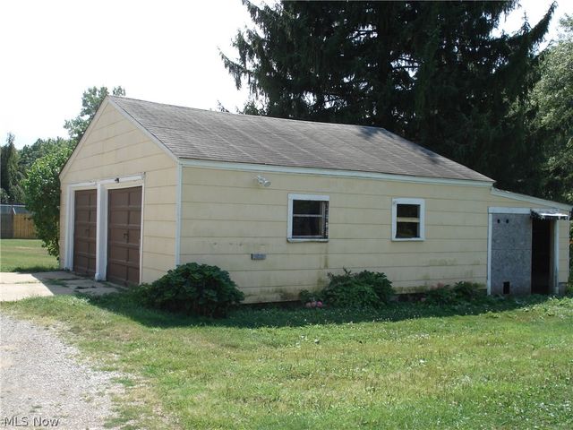 852 S Broadway, Geneva, OH 44041