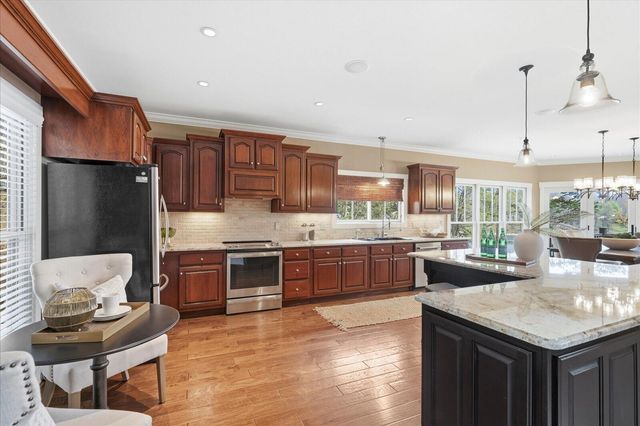 302 Key Cove Road, Spring City, TN 37381