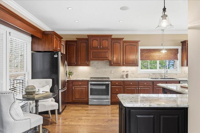 302 Key Cove Road, Spring City, TN 37381