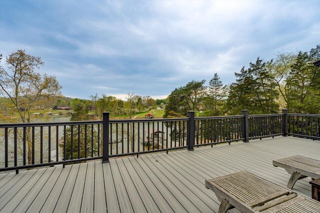 302 Key Cove Road, Spring City, TN 37381