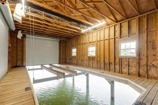 302 Key Cove Road, Spring City, TN 37381