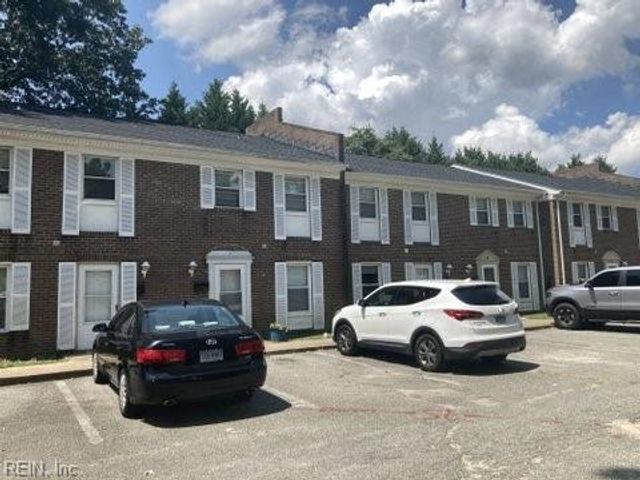 2217 Todds LN, Hampton, VA 23666