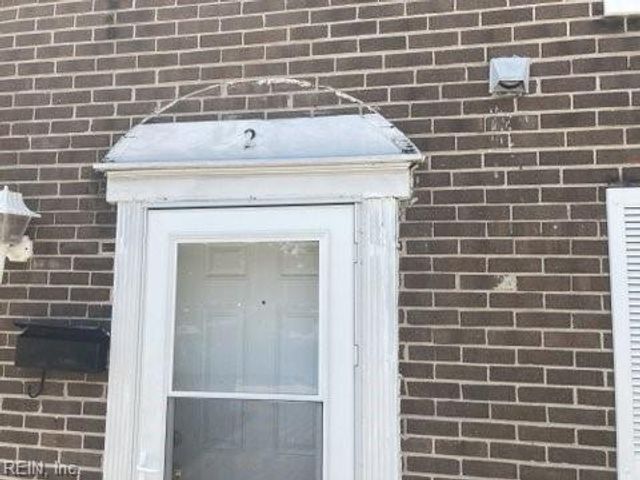 2217 Todds LN, Hampton, VA 23666
