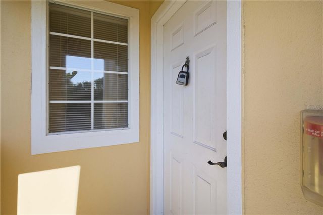 1015 VILLAGIO CIRCLE 201, Sarasota, FL 34237