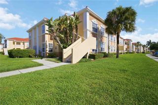 1015 VILLAGIO CIRCLE 201, Sarasota, FL 34237
