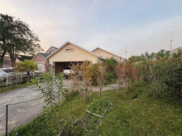 5425 WOOD CROSSING STREET, Orlando, FL 32811