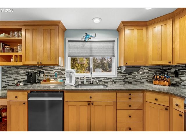 17110 S POTTER Rd, Oregon City, OR 97045