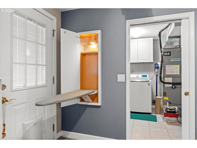 17110 S POTTER Rd, Oregon City, OR 97045