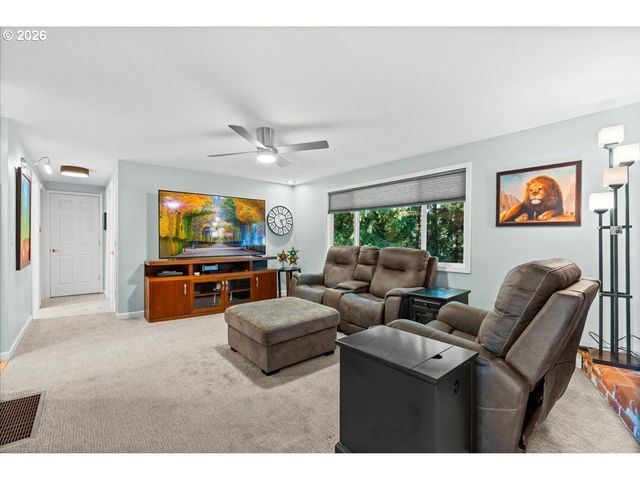 17110 S POTTER Rd, Oregon City, OR 97045