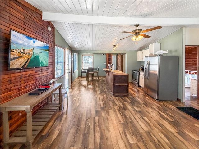 29703 Bobcat Drive, Warsaw, MO 65355