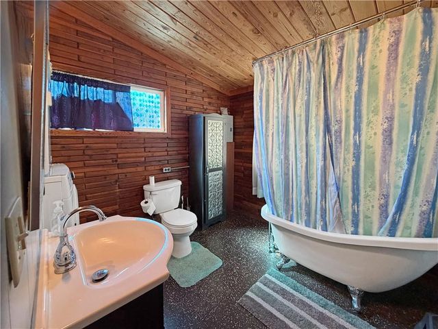 29703 Bobcat Drive, Warsaw, MO 65355