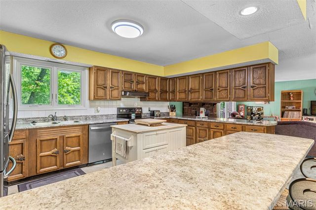 842 Ridgeview Drive, Bonne Terre, MO 63628