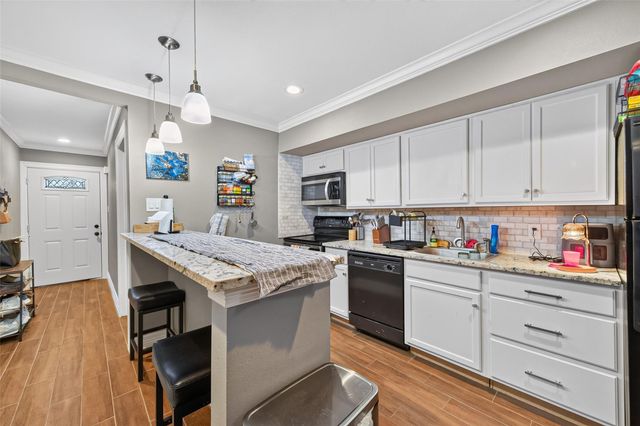 12900 Walden Road 306C, Montgomery, TX 77356