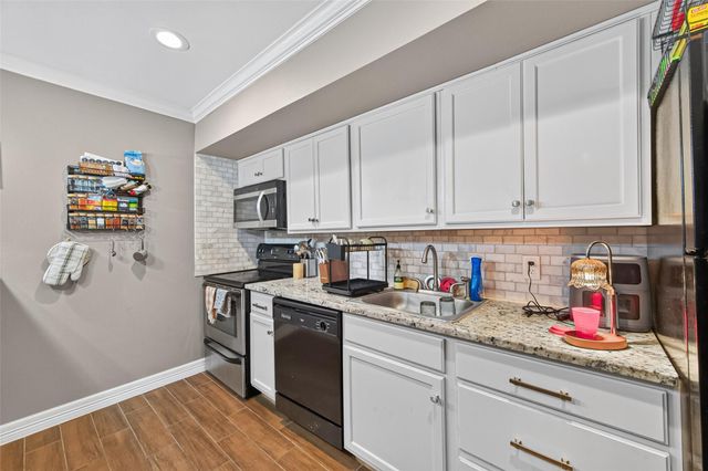 12900 Walden Road 306C, Montgomery, TX 77356