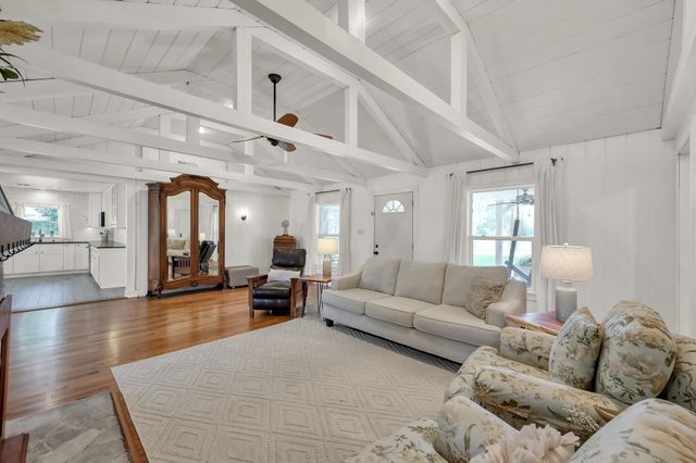 40323 Community Road, Magnolia, TX 77354