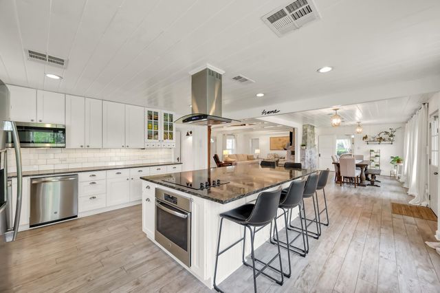 40323 Community Road, Magnolia, TX 77354