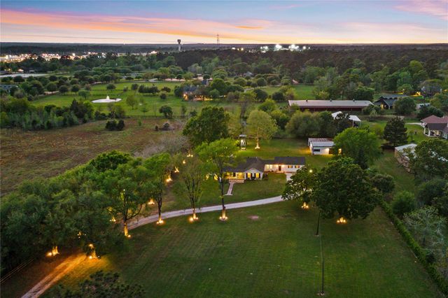 40323 Community Road, Magnolia, TX 77354